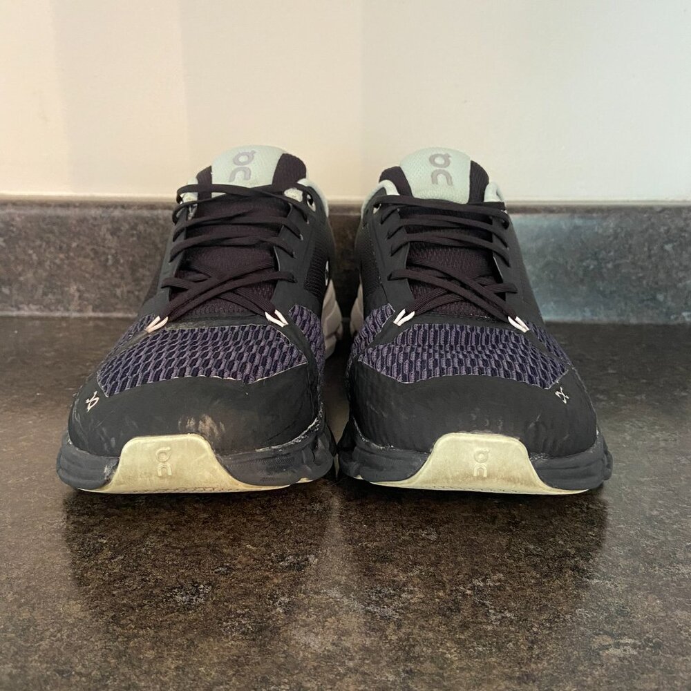 On Running Cloudflyer 4 Training Shoes - Size 10 - Picture 3 of 9
